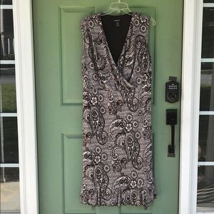 Cute dress with belt